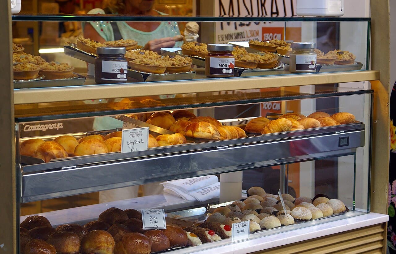 Sfogliatella pastry, Naples