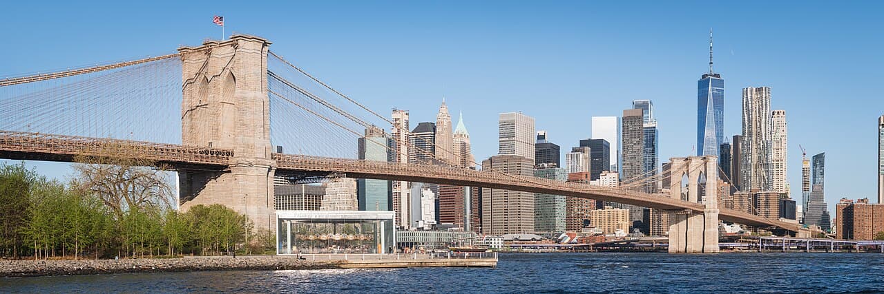 The Brooklyn Bridge and Manhattan skyline, New York