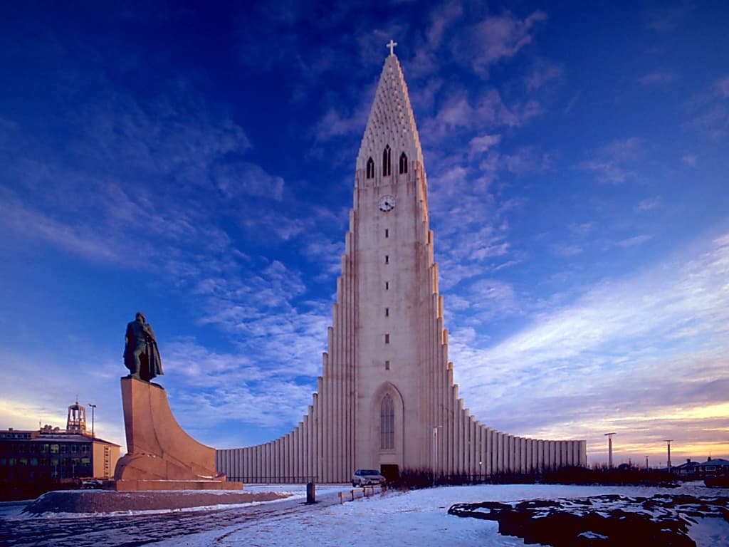 Reykjavík — The world's northernmost capital, gateway to fire and ice