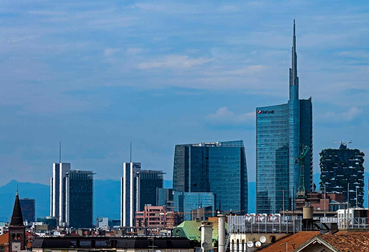 Streets of Porta Nuova & Isola, Milan