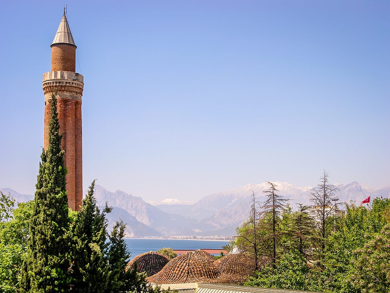 Yivli Minaret, Antalya