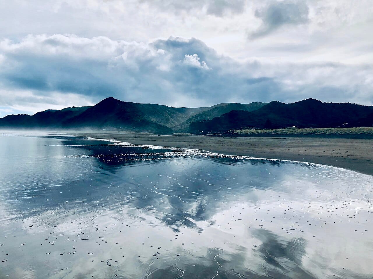 Piha black-sand surf beach, Auckland