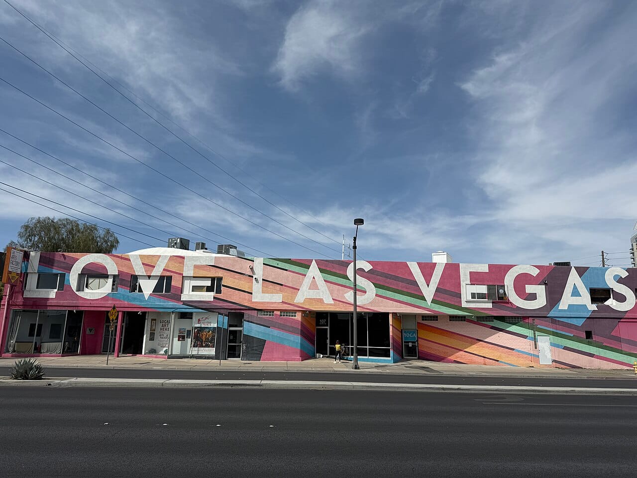 Murals and shopfronts in the Las Vegas Arts District