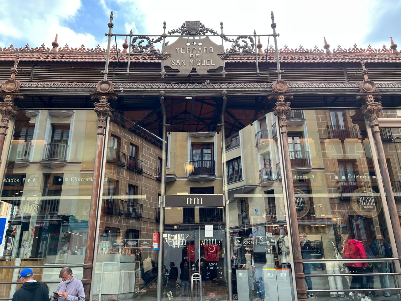 The iron and glass hall of the Mercado de San Miguel, Madrid
