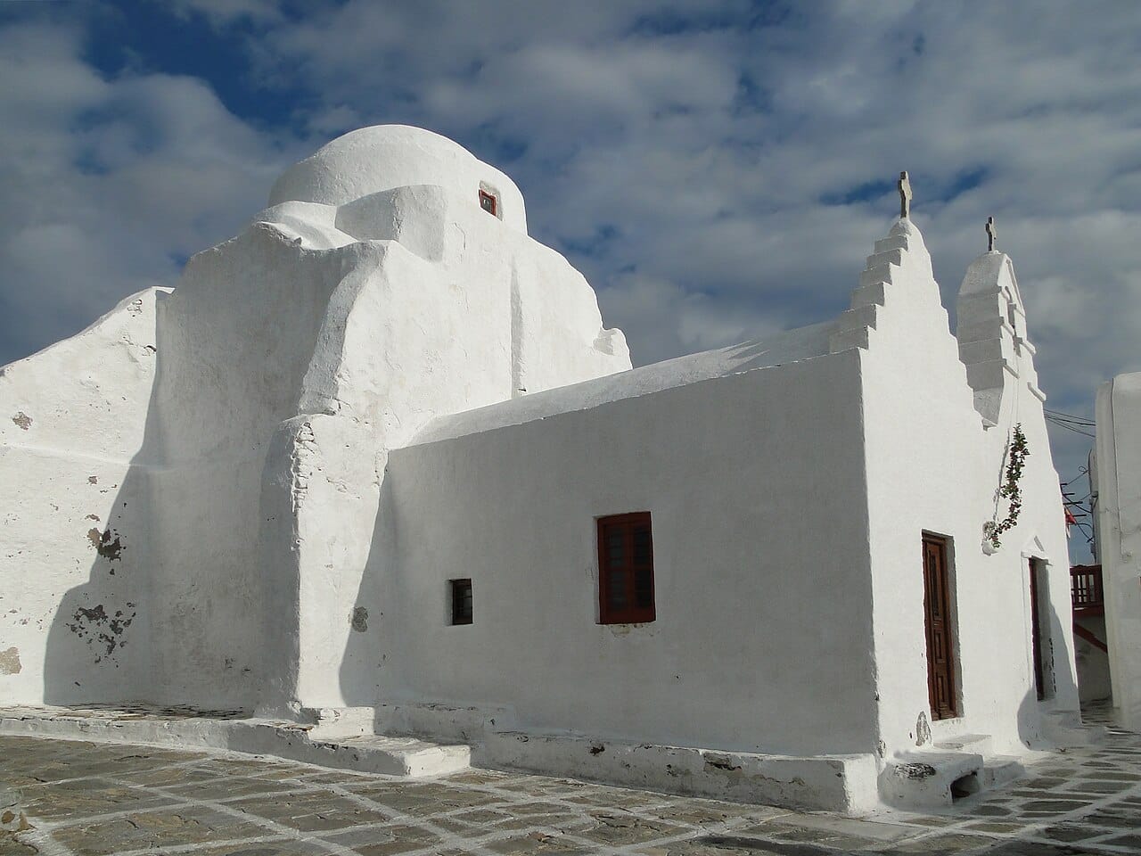 The whitewashed Paraportiani church in Mykonos