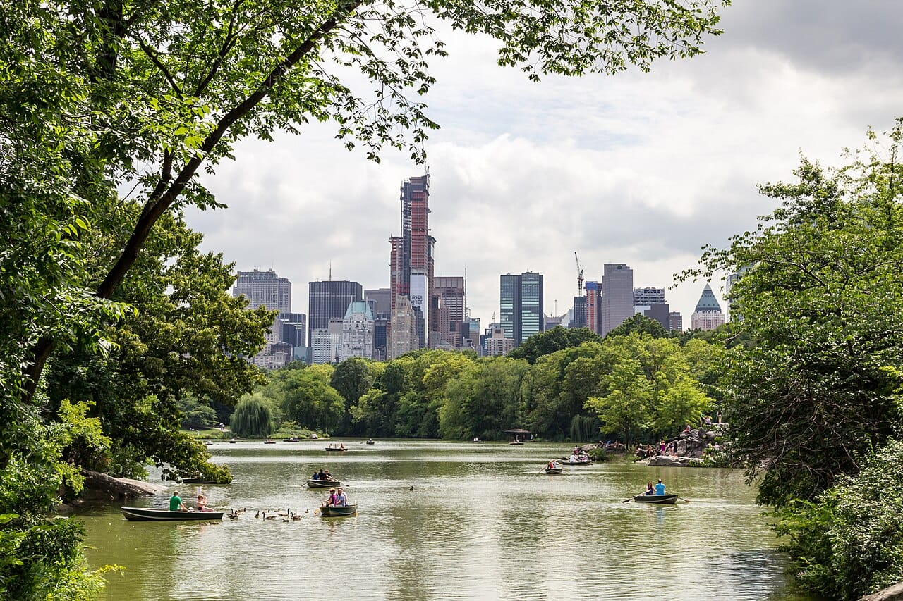 New York — The city that never sleeps — a hundred nations on one island