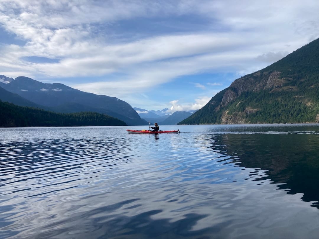 Kayaking on Lake Wakatipu in Queenstown