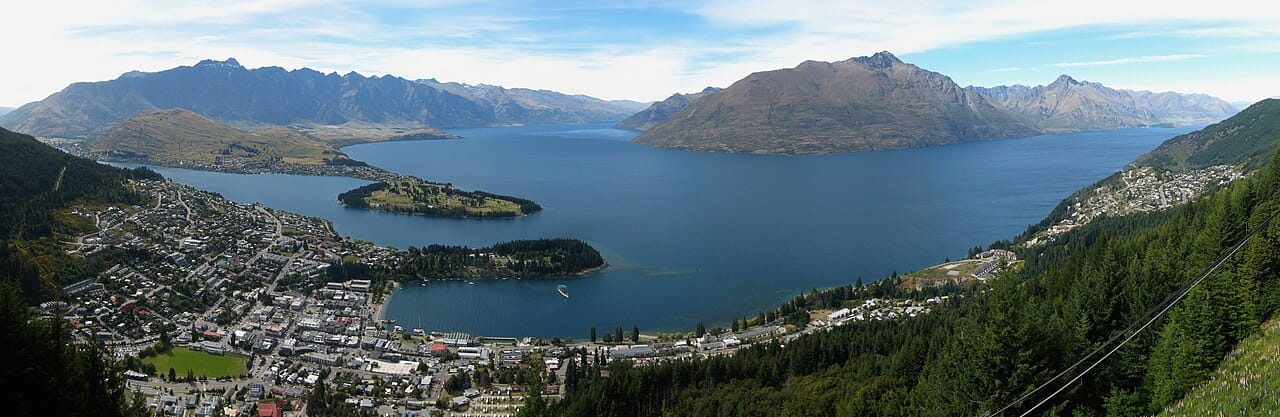 Lake Wakatipu at Queenstown