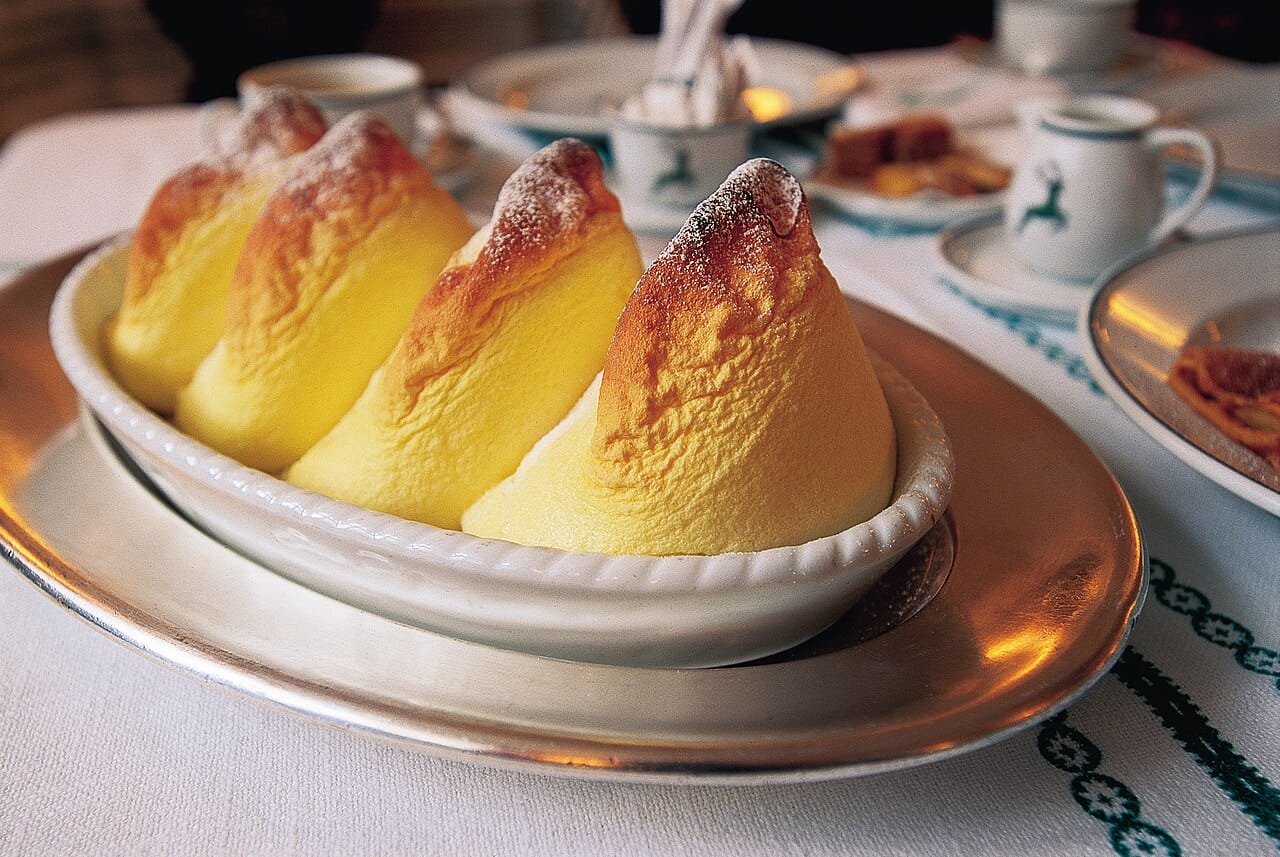 Salzburger Nockerl and coffee, Salzburg