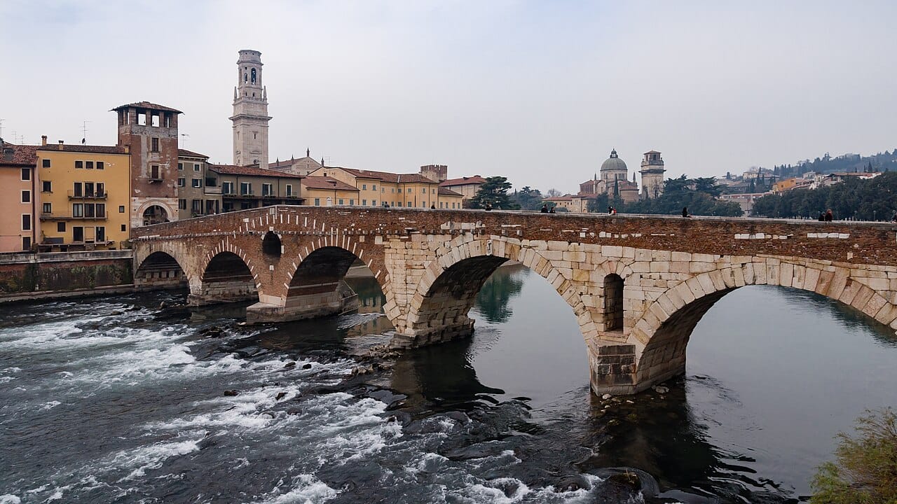 Streets of Veronetta & the hill, Verona